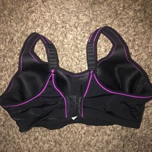 Cacique Intimates & Sleepwear - *CACIQUE SPORT* 🚨Deal Alert🚨 Sports bra 44DDD Cacique Intimates & Sleepwear - *CACIQUE SPORT* 🚨Deal Alert🚨 Sports bra 44DDD